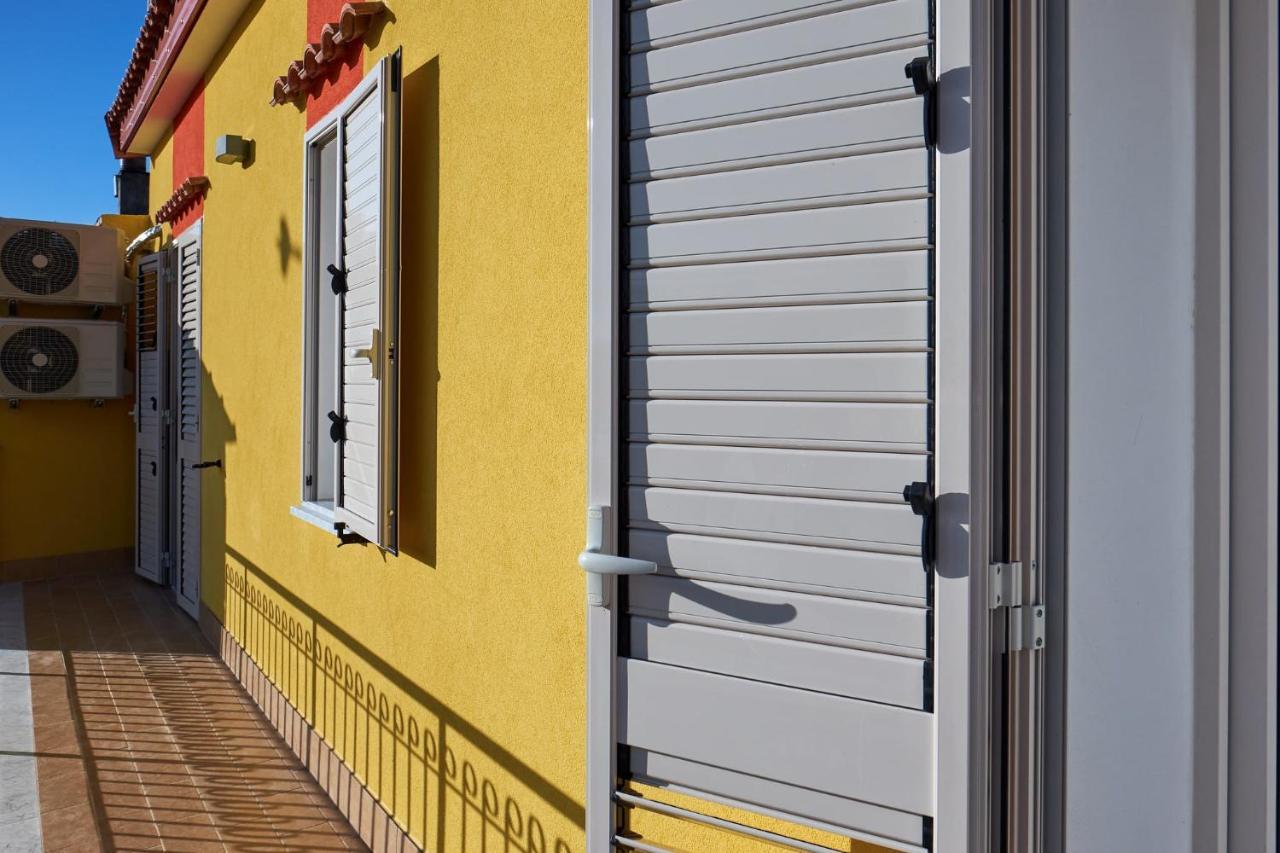 Bouganville House - Casa Vacanze Triparni エクステリア 写真