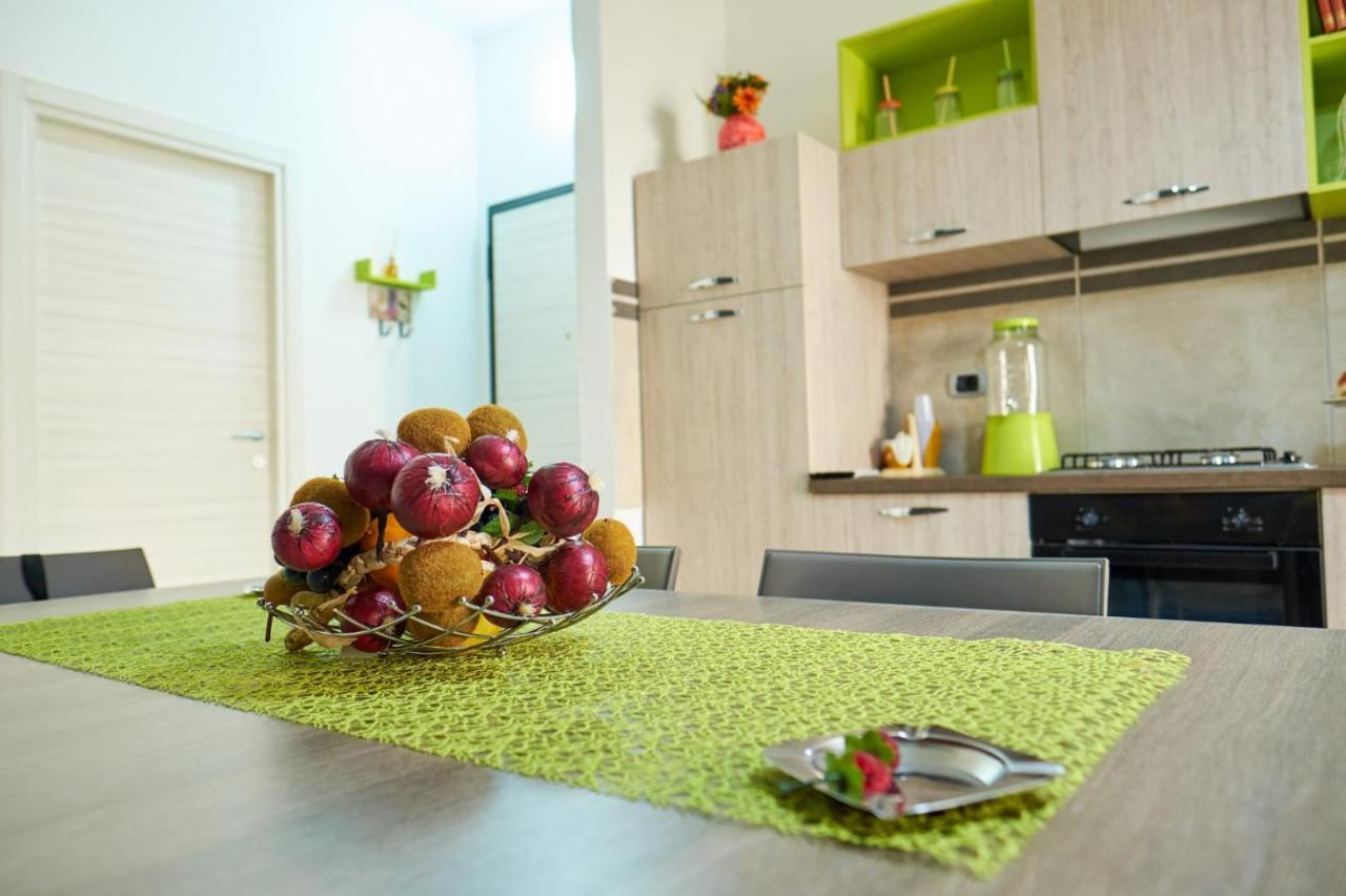 Bouganville House - Casa Vacanze Triparni エクステリア 写真